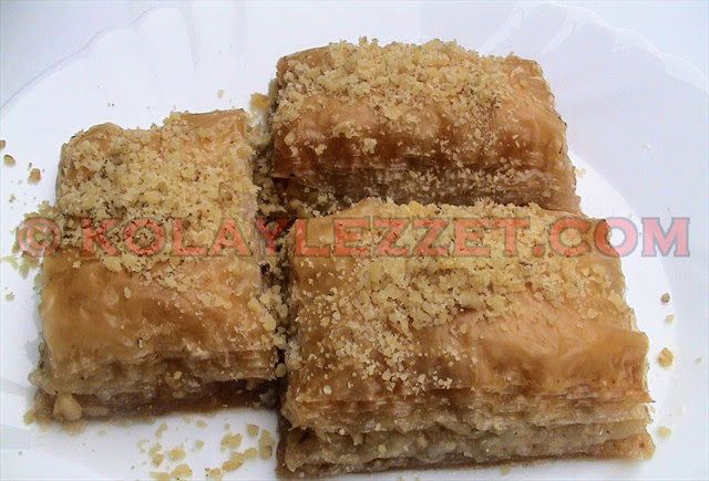 HAZIR YUFKADAN CEVIZLI KOLAY BAKLAVA