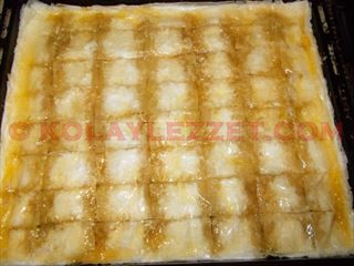 HAZIR YUFKADAN CEVIZLI KOLAY BAKLAVA 7