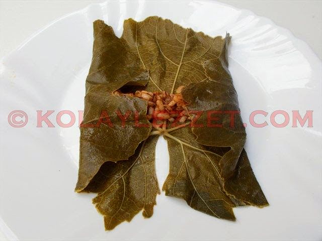 ZEYTINYAGLI YAPRAK SARMA YALANCI DOLMA 7